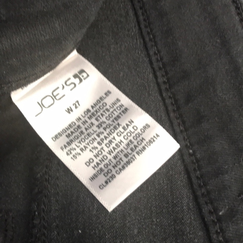 Black joes jeans 27 silver accent zipper on both pockets. Great condition
